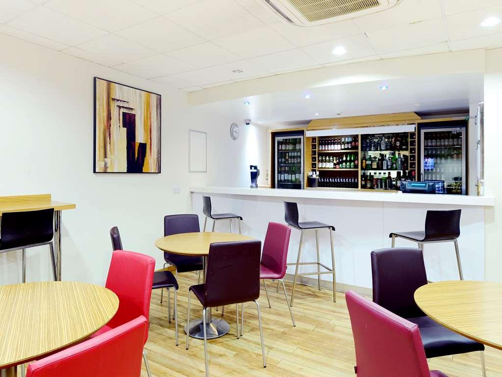 Travelodge London Euston Londres Restaurante foto